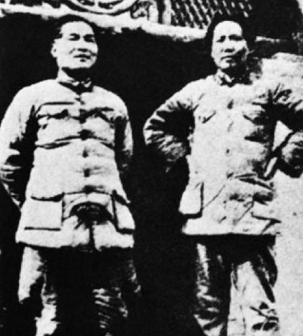 陳伯鈞誤殺毛主席“愛將”，險被槍決，毛主席表示：重打100大板