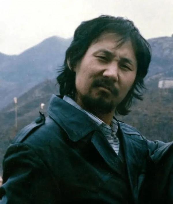 喝酒喝到家財散盡，妻子暴走，老來喪女的騰格爾如今“悔”了嗎？