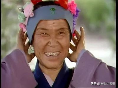 ​年少看不起劉姥姥，長大後才明白：她才是《紅樓夢》最智慧的女人