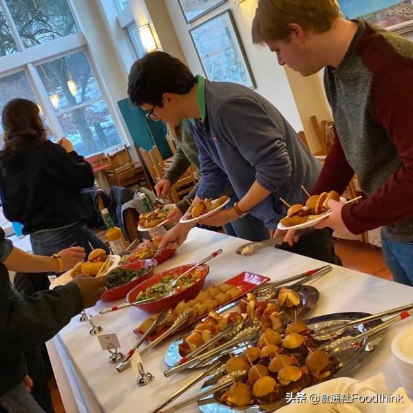 冰箱越大,吃得越差?美國中產冰箱裡的食物體系 冰箱越大,吃得越差?美國中產冰箱裡的食物體系