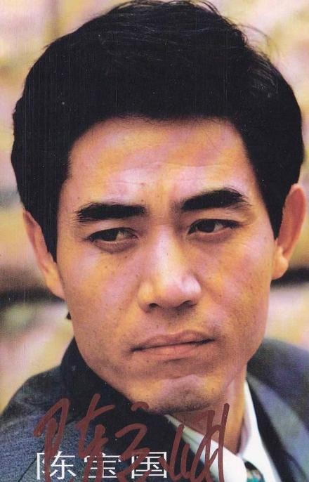 娶了初戀，幾十年無緋聞的6位男星，真的很不容易