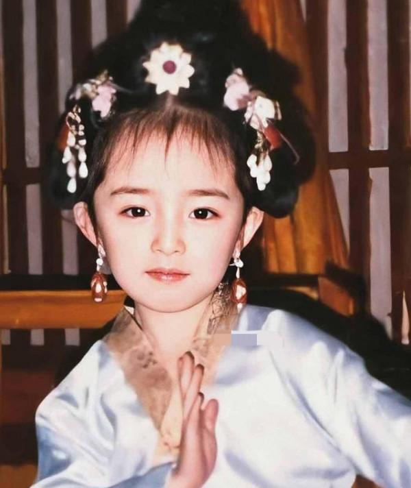 “狐狸美人”楊冪的升級打怪史，小說都不敢這麼寫