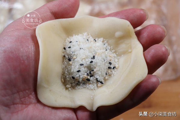 想吃小酥餅不用排隊了，教你在家做，不用烤箱，個個酥脆掉渣，香