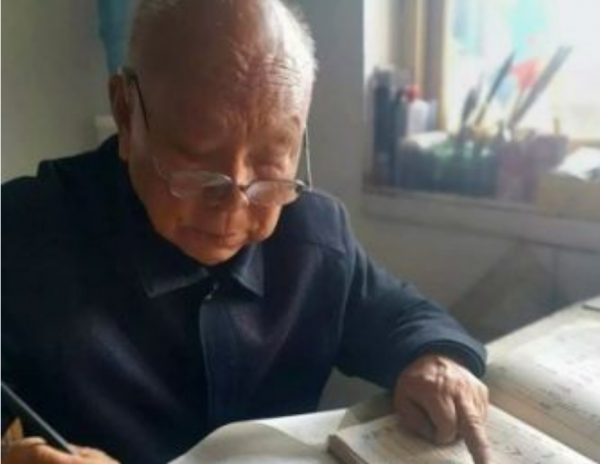 陝西老漢挖出4個銅罐,當夜壺用26年,經專家鑑定為國寶級文物 陝西老漢挖出4個銅罐,當夜壺用26年,經專家鑑定為國寶級文物