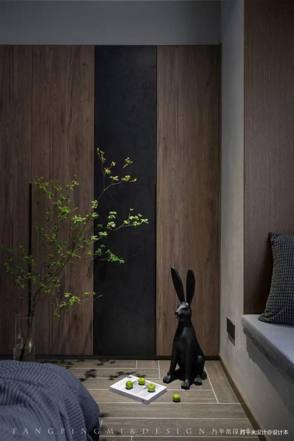 無電視、無主燈、客廳書房打通——超耐看的黑白灰個性私宅