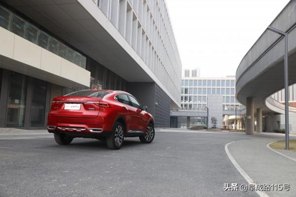 脫離手機聊微信! 這款2.0T四驅的轎跑SUV頂配才15萬 脫離手機聊微信! 這款2.0T四驅的轎跑SUV頂配才15萬