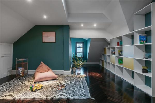 賣房還能賣一半？買頂樓二手房，閣樓歸原業主所有，這算怎麼回事