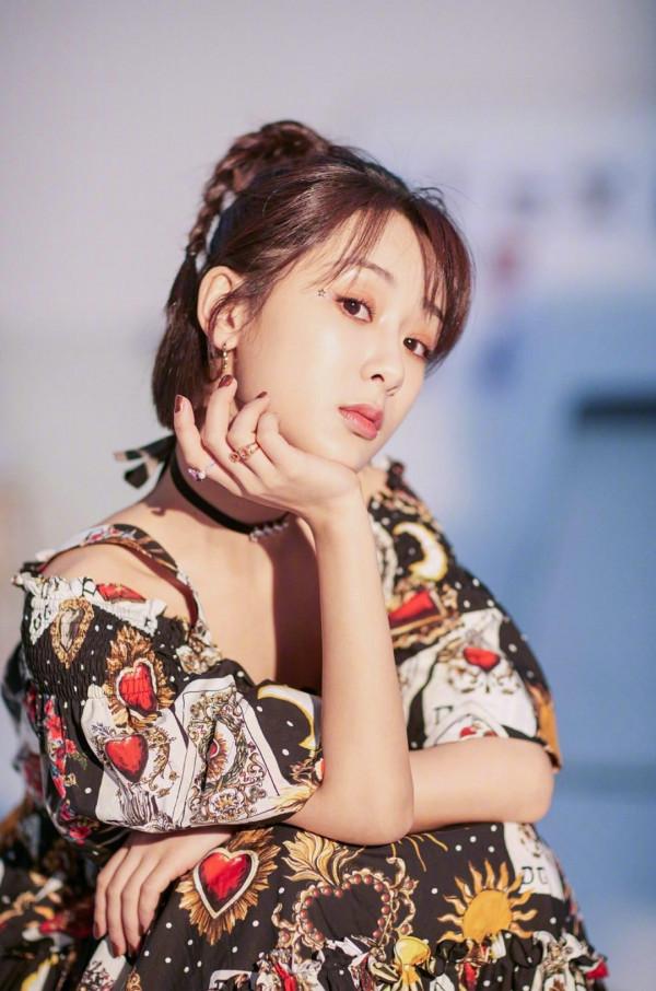 高畫質美照|北京女神演員楊紫 高畫質美照|北京女神演員楊紫