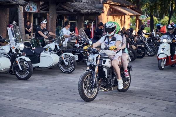 「活動聚會」世界公園潮車節 低趴改裝車一次看個夠