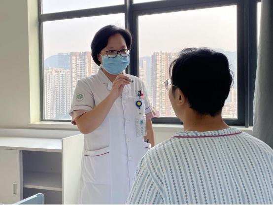 大學生踢足球后突然變“瞎”！醫生給他開出這樣的醫囑