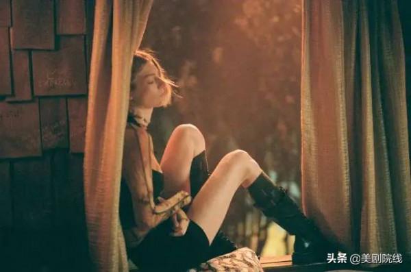 不愧是HBO出品的美劇,第一集就這麼勁爆 不愧是HBO出品的美劇,第一集就這麼勁爆