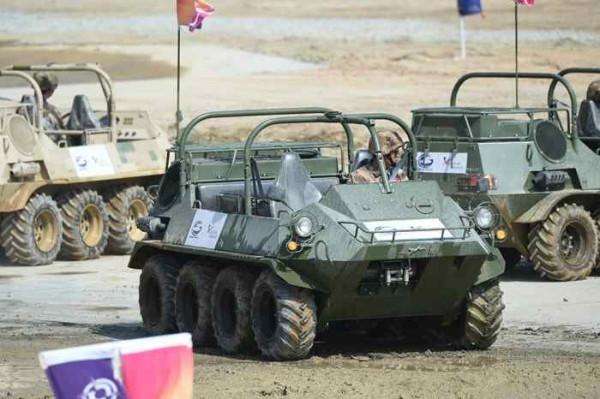 中國山貓全地形軍車,外表蠢萌,內心兇悍,碾壓悍馬軍車 中國山貓全地形軍車,外表蠢萌,內心兇悍,碾壓悍馬軍車