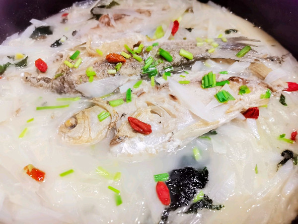 #精緻一人食#蘿蔔絲煮鯽魚