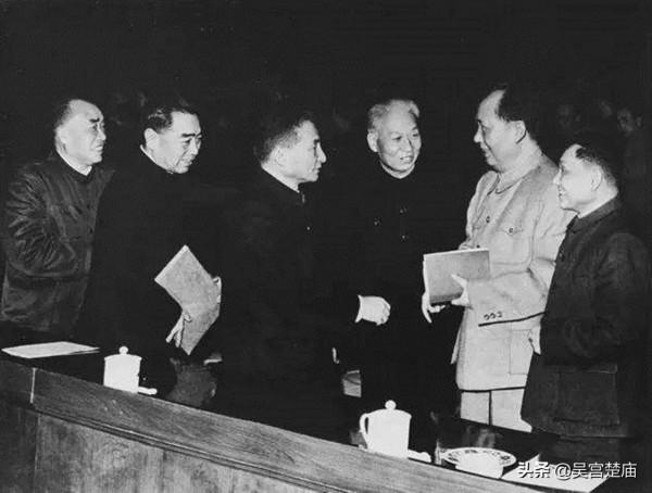 經濟領域的淮海戰役：新中國遏制惡性通貨膨脹