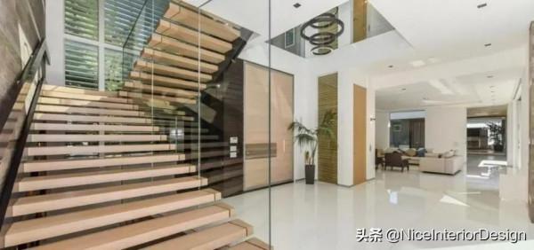 許家印甩賣美國豪宅鉅虧500萬美元還債：豪宅長什麼樣？