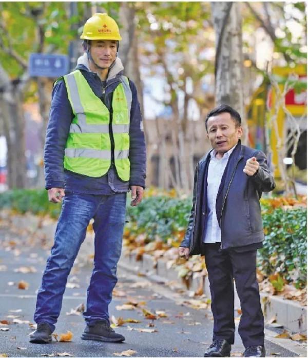 “牛人”艾貽明:高1.25米,19歲創業,22歲娶妻,34歲成億萬富豪 “牛人”艾貽明:高1.25米,19歲創業,22歲娶妻,34歲成億萬富豪