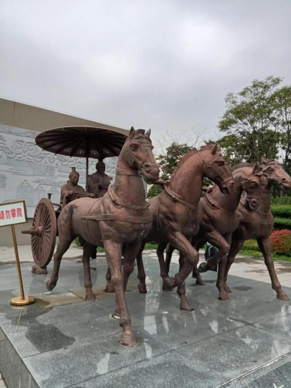 鄭國車馬坑景點免費啦 鄭國車馬坑景點免費啦