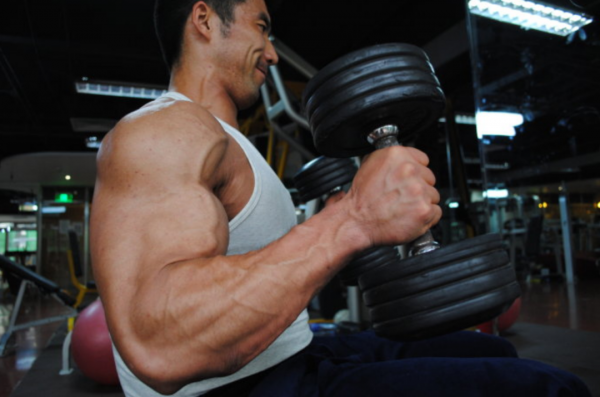 著名肉牛一天能長3斤肉,肌肉發達肉質細膩,為何我國不引入呢? 著名肉牛一天能長3斤肉,肌肉發達肉質細膩,為何我國不引入呢?