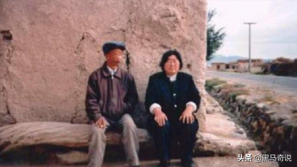 3歲被狼咬掉半張臉，靠吸米糊存活的寇金成，有著怎樣曲折的人生