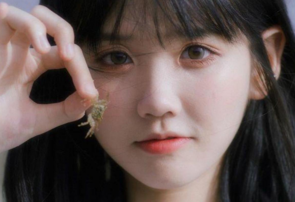 島國純欲天花板，氣質吊打國內一眾網紅，雙馬尾美出高階感