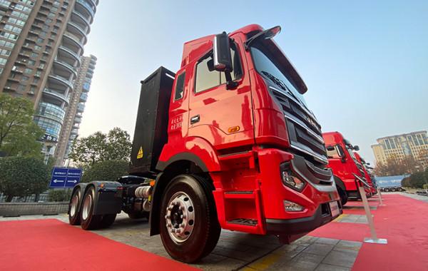 跨越+超越高階組合 新能源 江淮重卡2022年產品看點很多