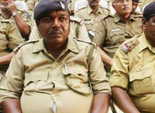 韓日部隊伙食比慘,印度胖軍官插嘴:先看我們的“陰間食譜”吧 韓日部隊伙食比慘,印度胖軍官插嘴:先看我們的“陰間食譜”吧