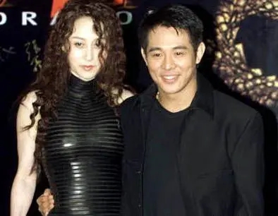 李連杰大女兒李思：我親眼看父親移情利智，母親住了10年地下室