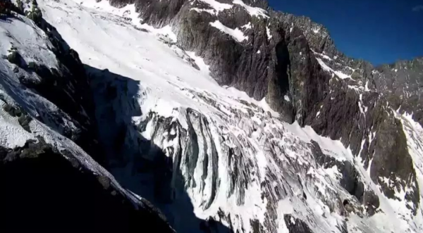 珠峰早被登頂，為何玉龍雪山比其低3000多米，卻至今無人登頂？