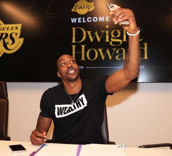 “我想打籃球!”——35歲的霍華德,依然在追尋著屬於自己的快樂 “我想打籃球!”——35歲的霍華德,依然在追尋著屬於自己的快樂