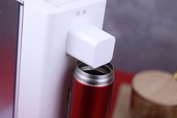 隨時就能喝到熱水的完美方案——桌面上的即熱飲水機 隨時就能喝到熱水的完美方案——桌面上的即熱飲水機