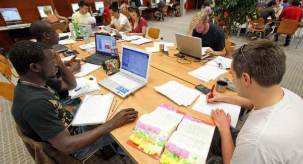 大學中的“灰色交易”，千萬不能碰，耽誤一生