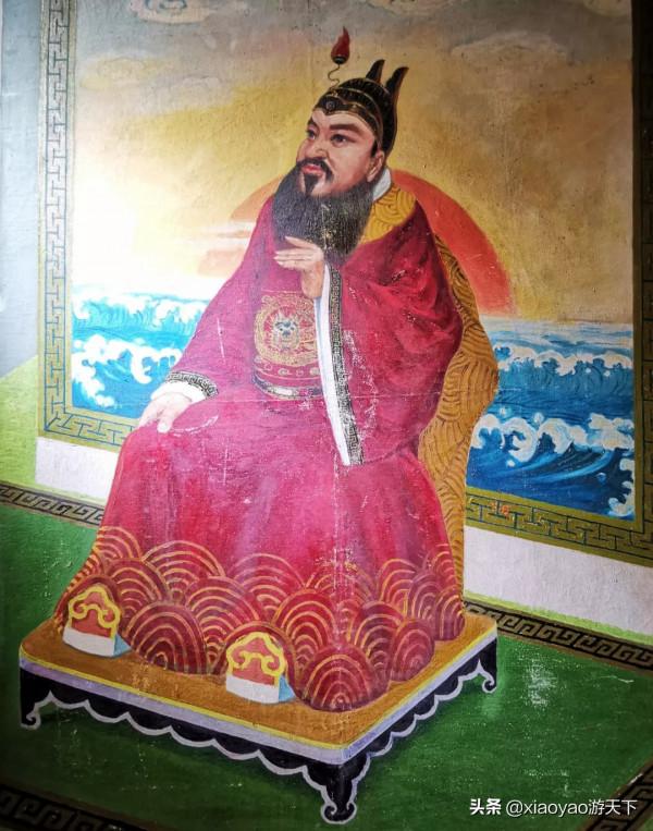 黃鶴樓旁的陳友諒墓,武漢市區唯一一座皇帝陵墓 黃鶴樓旁的陳友諒墓,武漢市區唯一一座皇帝陵墓