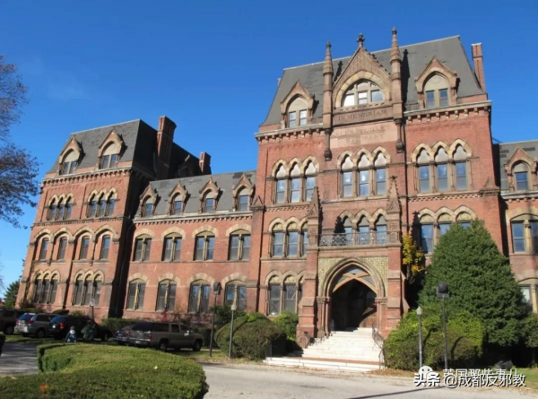 英國貴族私校曝“強姦文化”：5000多條證詞指控羞辱性侵霸凌！