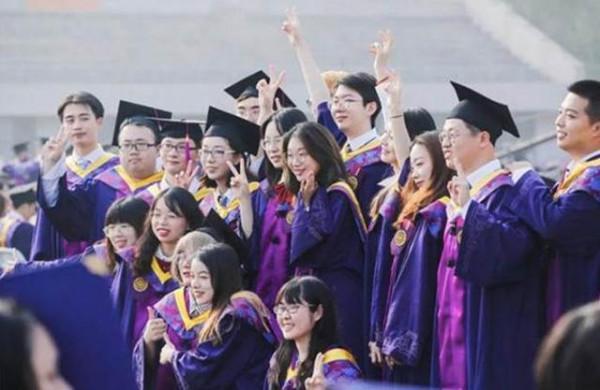 本科生也分三六九等，一共5個檔次，這兩個檔次的畢業生較吃香