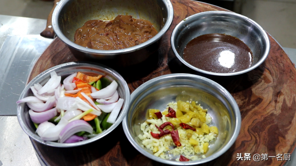 最適合冬天吃的8道家常肉菜,熱騰騰的端上桌,營養又解饞 最適合冬天吃的8道家常肉菜,熱騰騰的端上桌,營養又解饞