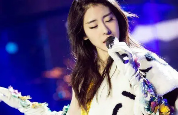 回首2021娛樂圈的瓜，一個比一個大，期待2022年更純淨些