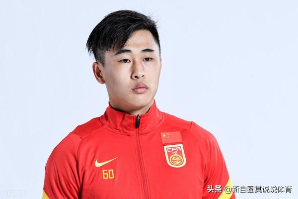 中國隊打日本隊註定不會是首發的球員名單，戴偉浚和韋世豪入選？