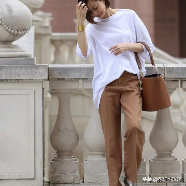 五六十歲不想有“大媽感”？看52歲的福岡佳子，優雅又減齡