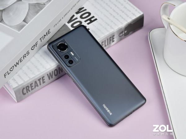 手機手錶耳機&OpenCurlyDoubleQuote;三件套&rdquo;怎麼買才划算？這份攻略幫你省幾百塊