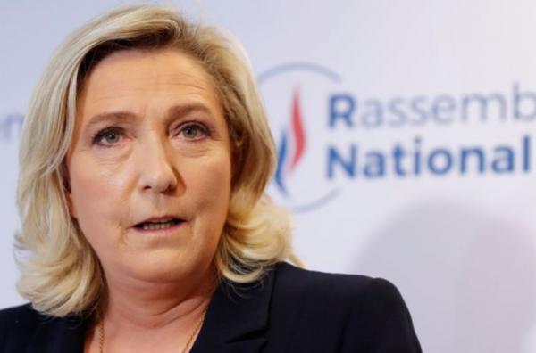 法國看上印度，印度人火速拒絕：我們不買潛艇！法國部長房子比拼：有人住52平