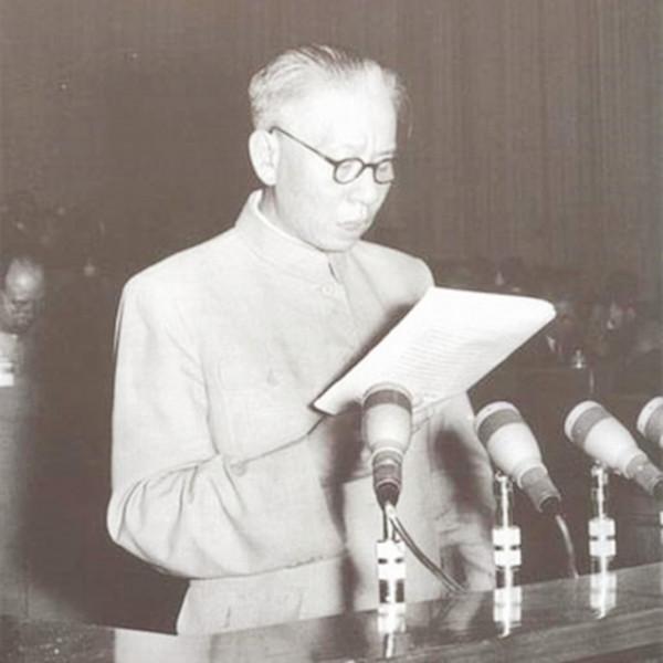 毛主席說“三天不學習,趕不上劉少奇”,劉少奇用一句什麼話回應 毛主席說“三天不學習,趕不上劉少奇”,劉少奇用一句什麼話回應