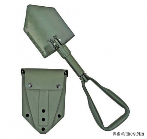 為什麼俄羅斯軍隊在二戰中隨身攜帶了一把小鏟子？