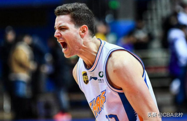 CBA三訊息：最矮後衛成功留隊，遼寧外援赴俄羅斯，寂寞離隊隱情