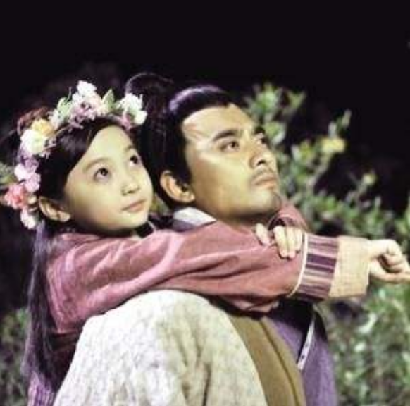 被當成搖錢樹的童星,鄧鳴賀去世時僅9歲,紀寶如被家人囚禁 被當成搖錢樹的童星,鄧鳴賀去世時僅9歲,紀寶如被家人囚禁