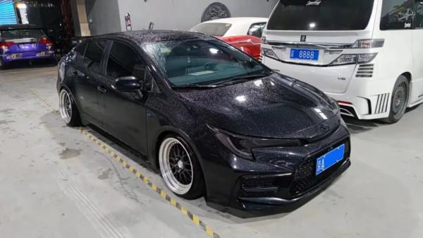 全新豐田雷凌改裝後跑滴滴，乘客卻因改裝反手給個差評？