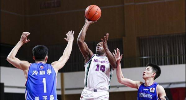 CBA公佈最新外援註冊名單！新增山東雙外援，仍無瓊斯、蘭茲博格