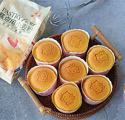 好吃的軟萌軟萌的古早紙杯蛋糕，是不是很有食慾呀