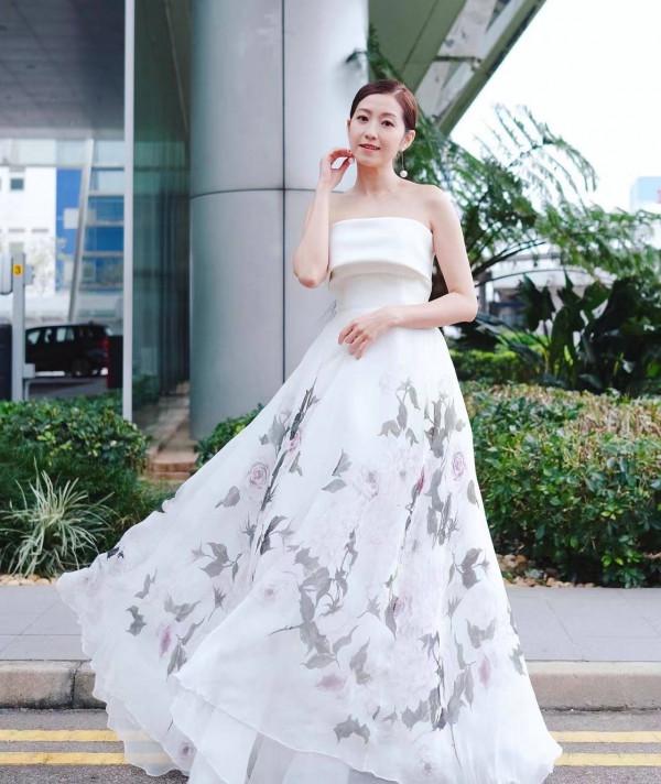 TVB影后陳自瑤,一種令人心動的美 TVB影后陳自瑤,一種令人心動的美