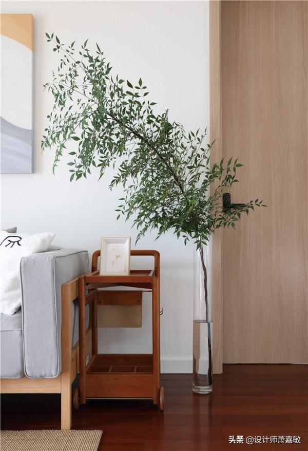 舊貌換新顏!保留棕紅木地板,她家竟然還能改得這麼好看 舊貌換新顏!保留棕紅木地板,她家竟然還能改得這麼好看