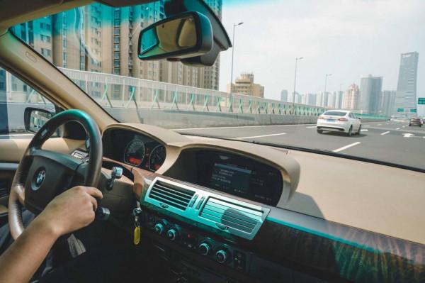 「兼修內外」整備一臺08年的寶馬730LI,重覽那年登陸的絕塵風華 「兼修內外」整備一臺08年的寶馬730LI,重覽那年登陸的絕塵風華